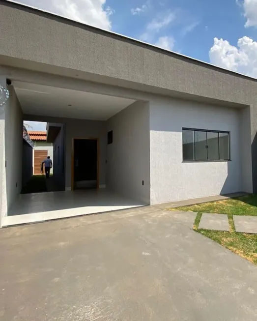 Foto 1 de Casa com 2 Quartos à venda, 145m² em Conceição, Feira de Santana