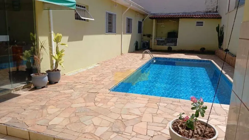 Foto 1 de Casa com 3 Quartos à venda, 200m² em Jardim Residencial das Palmeiras, Rio Claro