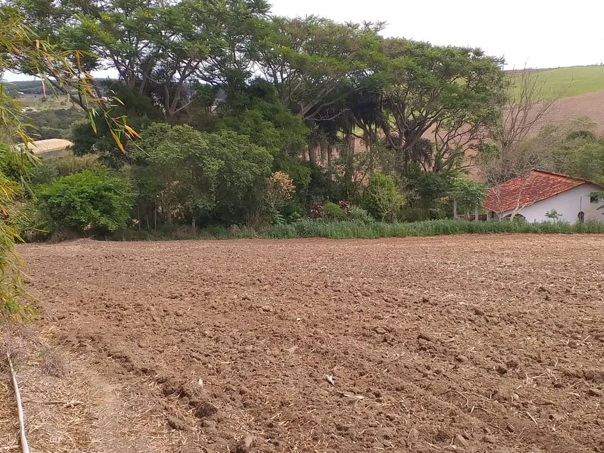 Foto 1 de Fazenda/Sítio com 3 Quartos à venda, 200m² em Zona Rural, São Miguel Arcanjo