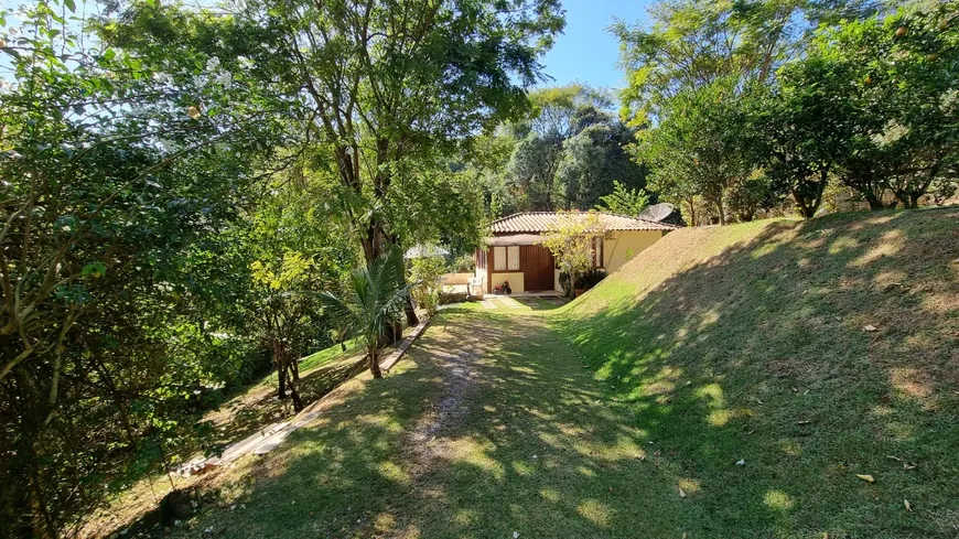 Foto 1 de Casa de Condomínio com 1 Quarto à venda, 120m² em Condomínio Jardins, Brumadinho