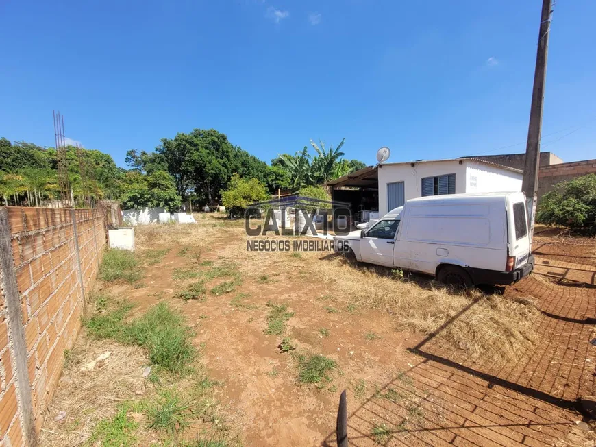 Foto 1 de Casa com 2 Quartos à venda, 50m² em Morada Nova, Uberlândia