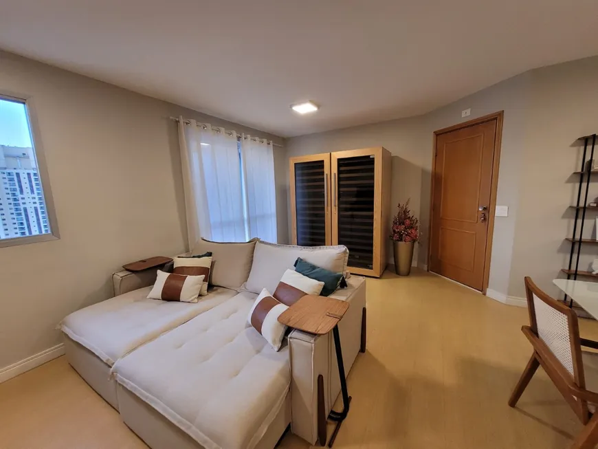 Foto 1 de Apartamento com 2 Quartos à venda, 103m² em Aclimação, São Paulo