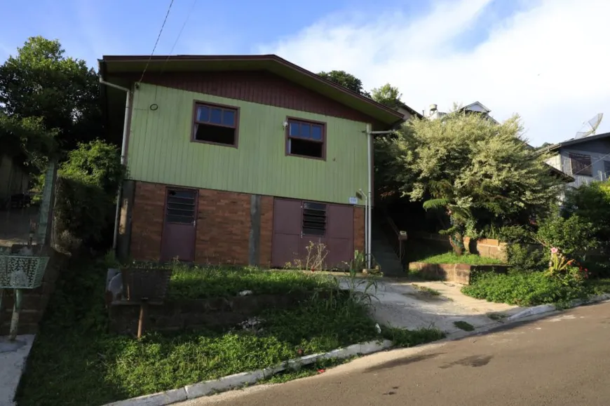 Foto 1 de Casa com 2 Quartos à venda, 67m² em Piratini, Gramado