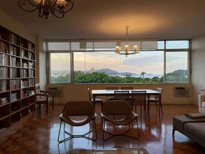 Foto 1 de Apartamento com 3 Quartos à venda, 233m² em Flamengo, Rio de Janeiro