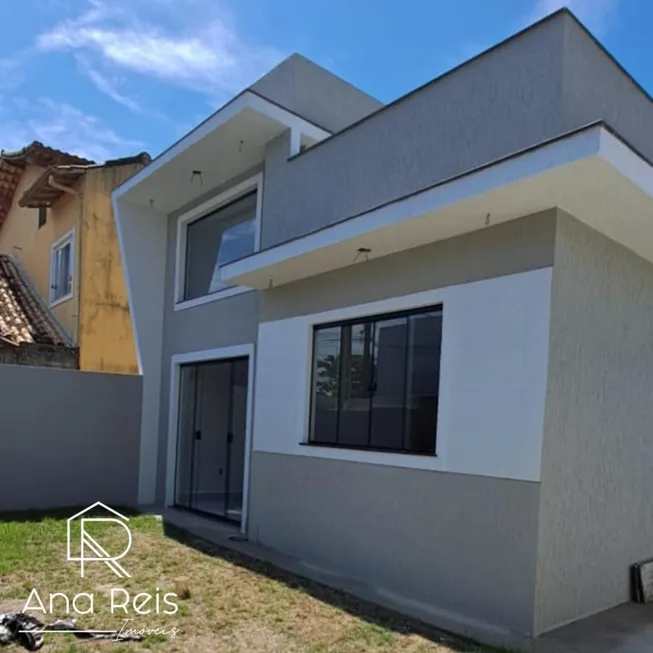 Foto 1 de Casa com 2 Quartos à venda, 65m² em Village de Rio das Ostras, Rio das Ostras