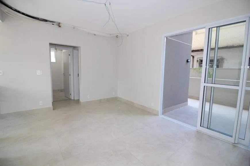 Foto 1 de Apartamento com 2 Quartos à venda, 134m² em Santo Antônio, Belo Horizonte