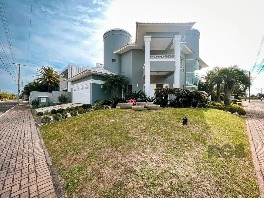 Foto 1 de Casa de Condomínio com 4 Quartos à venda, 349m² em Velas da Marina, Capão da Canoa