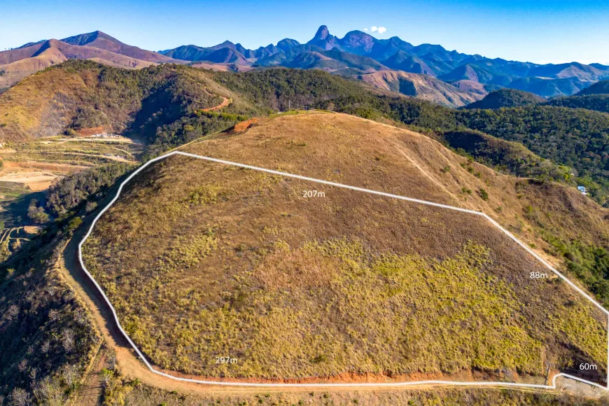 Foto 1 de Lote/Terreno à venda, 24038m² em Pedro do Rio, Petrópolis