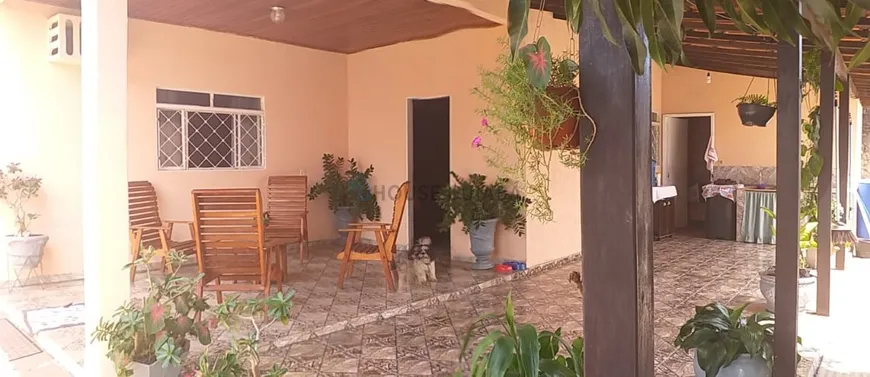 Foto 1 de Casa com 3 Quartos à venda, 300m² em Altos do Coxipó, Cuiabá