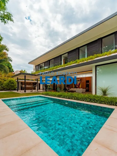 Foto 1 de Casa de Condomínio com 5 Quartos à venda, 734m² em Tamboré, Santana de Parnaíba