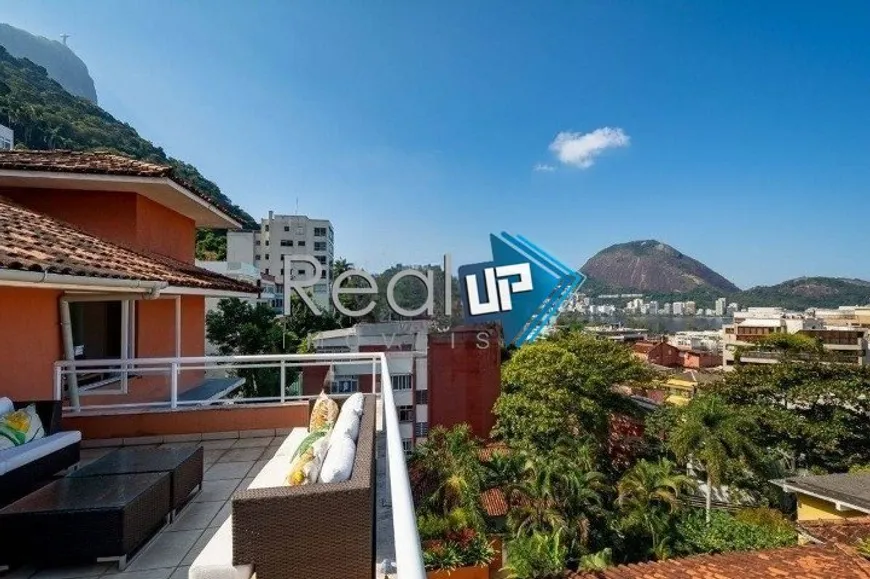 Foto 1 de Casa com 4 Quartos para alugar, 394m² em Jardim Botânico, Rio de Janeiro