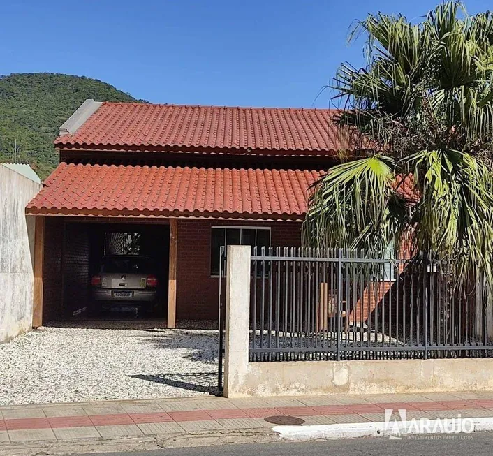 Foto 1 de Casa com 2 Quartos à venda, 110m² em Fazenda, Itajaí