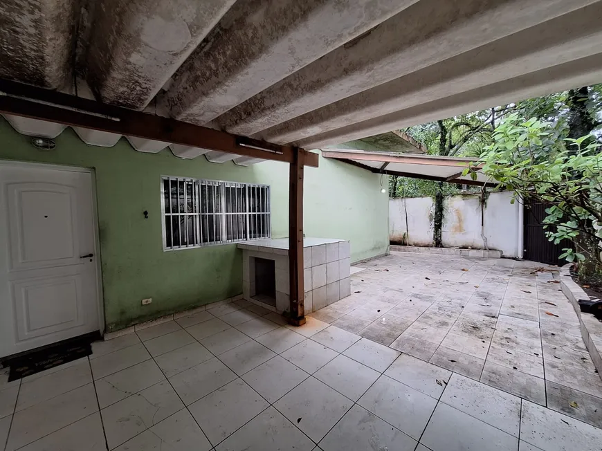 Foto 1 de Casa com 3 Quartos à venda, 150m² em Vila Santa Rosa, Guarujá