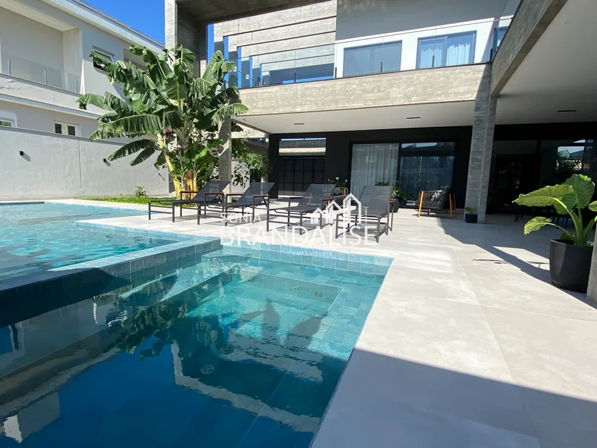 Foto 1 de Casa com 5 Quartos à venda, 513m² em Jurerê Internacional, Florianópolis