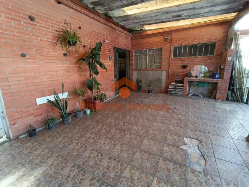 Foto 1 de Casa com 4 Quartos à venda, 236m² em Km 18, Osasco