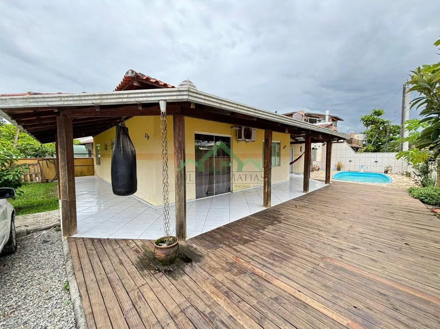 Foto 1 de Casa com 5 Quartos à venda, 160m² em Salinas, Balneário Barra do Sul
