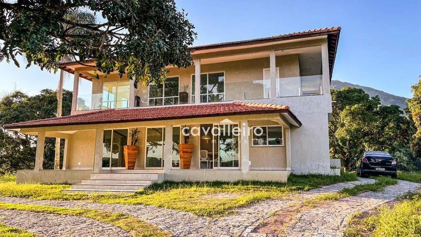 Foto 1 de Fazenda/Sítio com 4 Quartos à venda, 300m² em Vale Da Figueira, Maricá