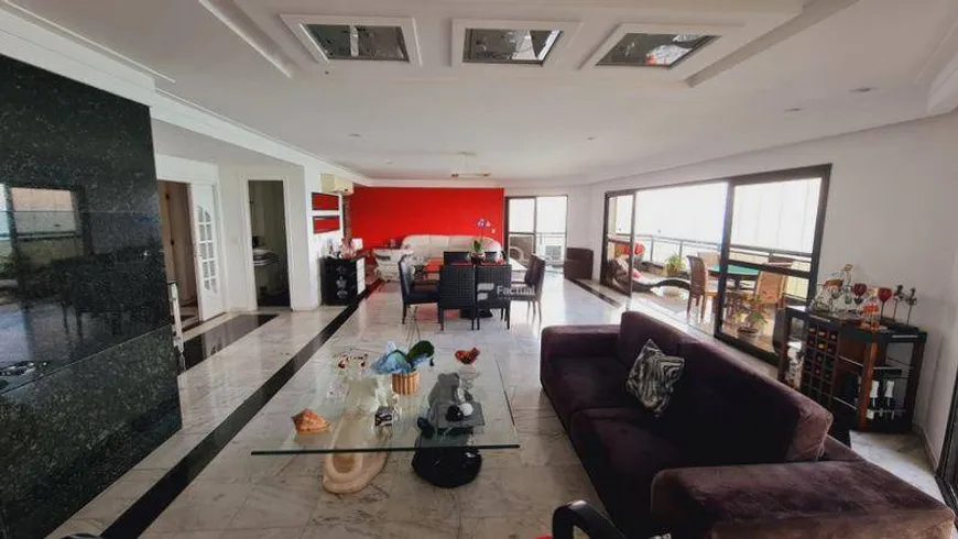 Foto 1 de Apartamento com 4 Quartos à venda, 251m² em Jardim Astúrias, Guarujá