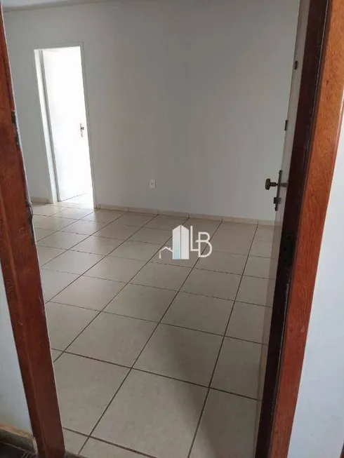 Foto 1 de Apartamento com 2 Quartos à venda, 52m² em Bom Jesus, Uberlândia