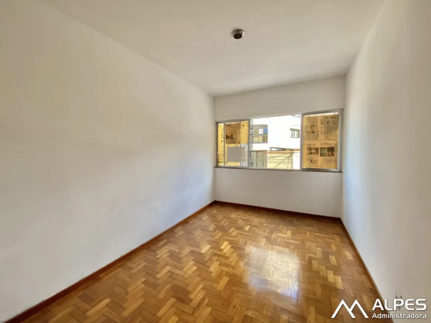 Foto 1 de Apartamento com 2 Quartos à venda, 70m² em Vale do Paraíso, Teresópolis