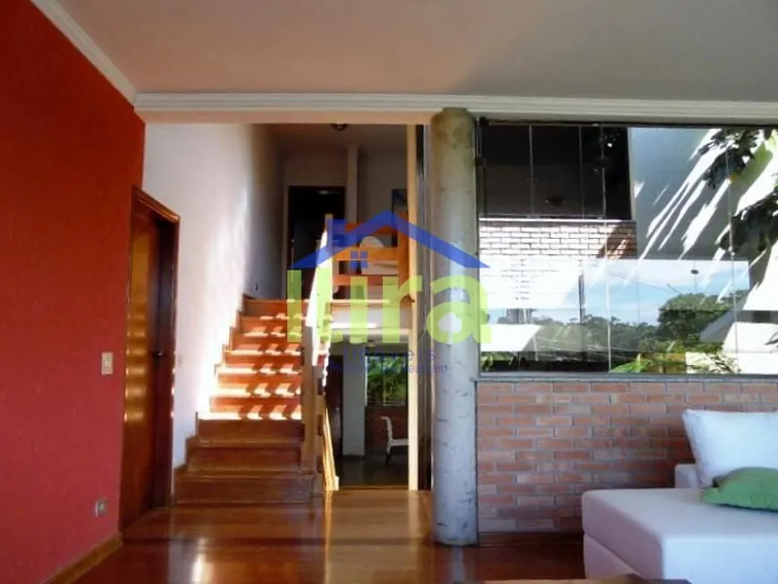 Foto 1 de Casa com 7 Quartos à venda, 450m² em Parque dos Príncipes, São Paulo