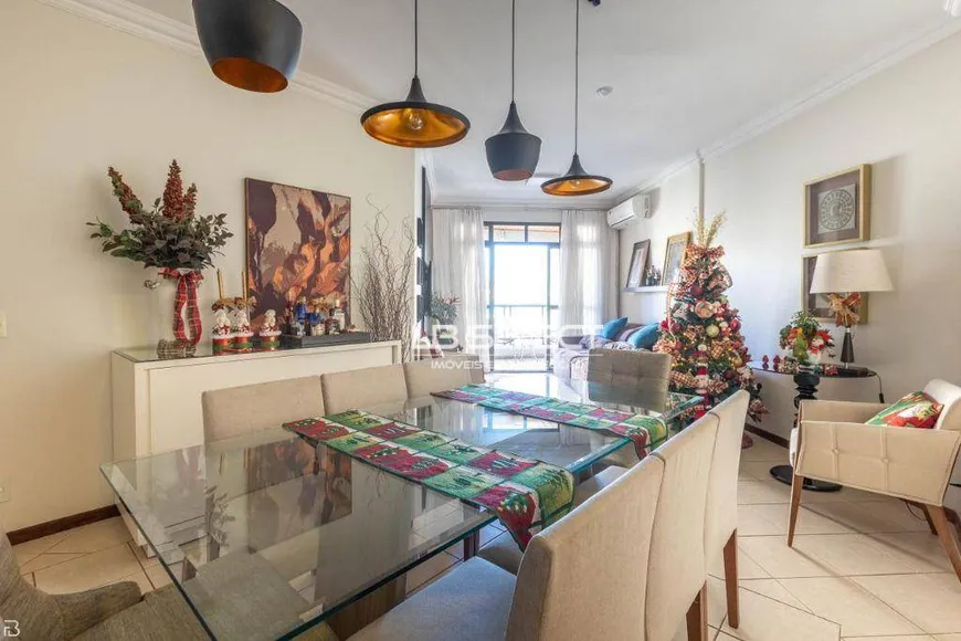 Foto 1 de Apartamento com 4 Quartos à venda, 115m² em Maracanã, Uberlândia
