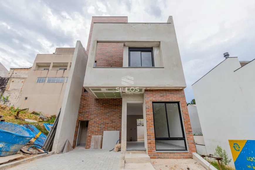 Foto 1 de Casa de Condomínio com 2 Quartos à venda, 101m² em Santa Cândida, Curitiba