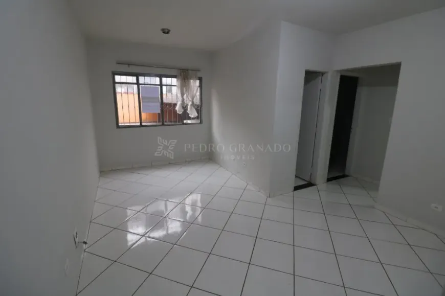 Foto 1 de Apartamento com 2 Quartos à venda, 56m² em Zona 07, Maringá