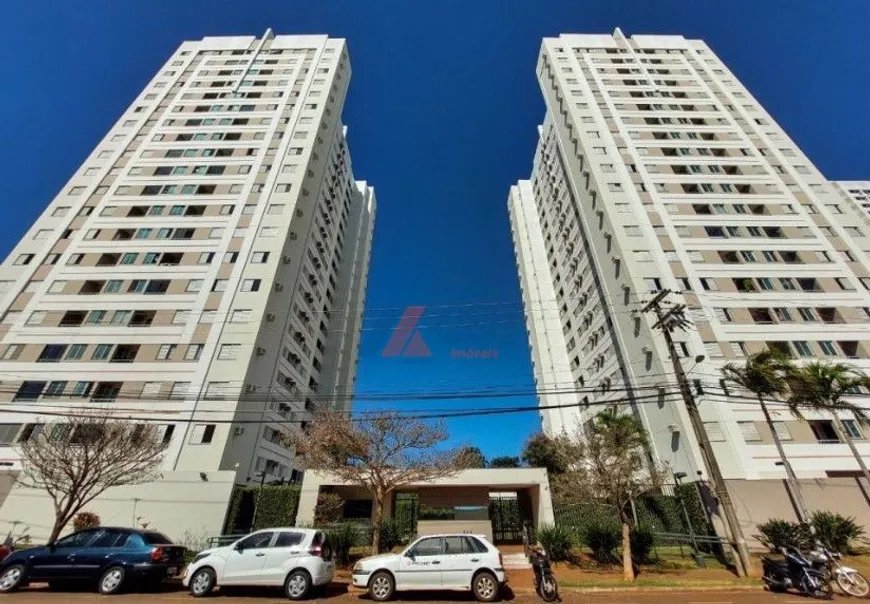 Foto 1 de Apartamento com 3 Quartos à venda, 63m² em Aurora, Londrina