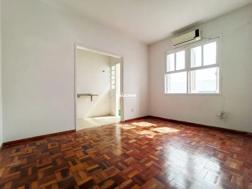 Foto 1 de Apartamento com 1 Quarto à venda, 46m² em Floresta, Porto Alegre