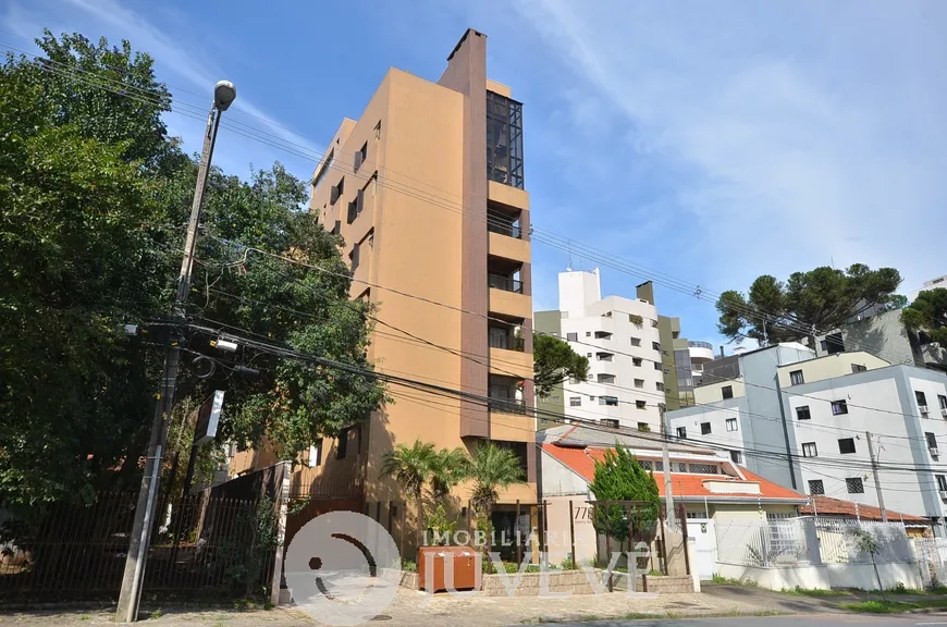 Foto 1 de Apartamento com 3 Quartos à venda, 206m² em Cabral, Curitiba
