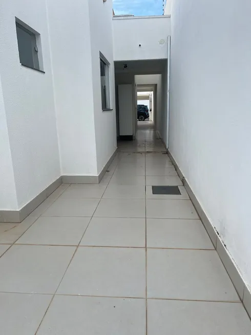 Foto 1 de Casa com 3 Quartos para alugar, 127m² em Jardim Universitário, Cuiabá