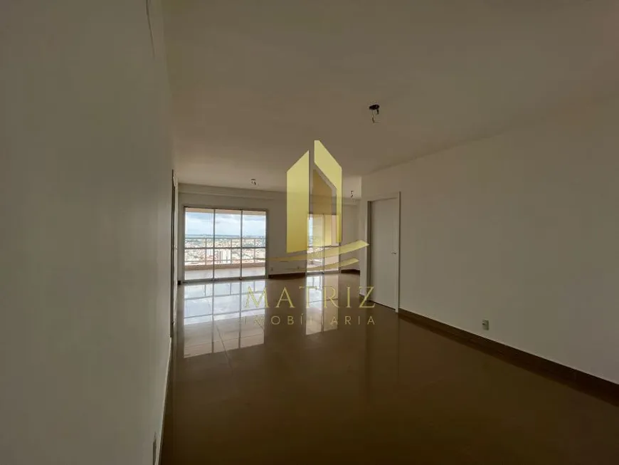 Foto 1 de Apartamento com 3 Quartos à venda, 161m² em Cidade Nova, Franca