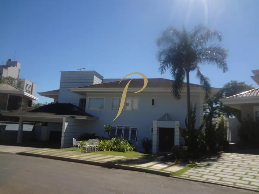 Foto 1 de Casa de Condomínio com 4 Quartos à venda, 390m² em Saguaçú, Joinville
