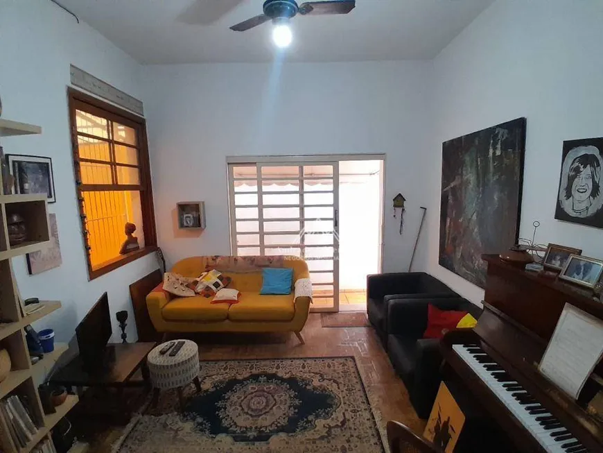 Foto 1 de Casa com 2 Quartos à venda, 80m² em Vila Seixas, Ribeirão Preto