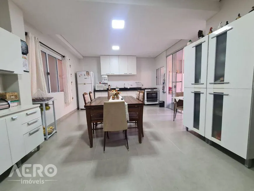 Foto 1 de Casa com 3 Quartos à venda, 248m² em Jardim Marambá, Bauru