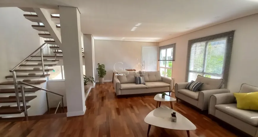 Foto 1 de Casa de Condomínio com 3 Quartos à venda, 380m² em Jardim Novo Mundo, Jundiaí