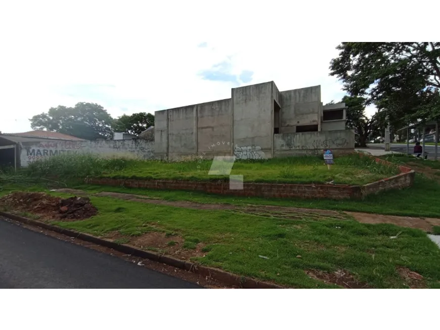 Foto 1 de à venda, 375m² em Parque Palmeiras, Maringá