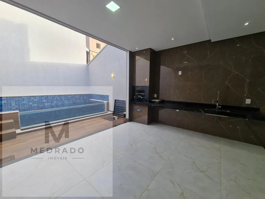 Foto 1 de Sobrado com 3 Quartos à venda, 140m² em Jardim Atlântico, Goiânia