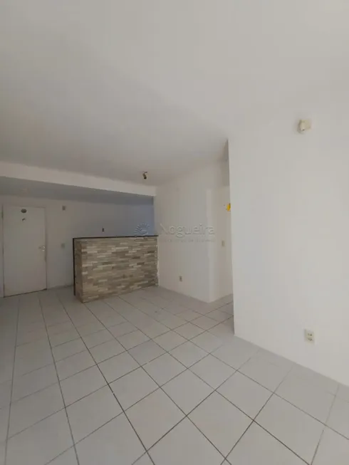 Foto 1 de Apartamento com 2 Quartos à venda, 63m² em Candeias, Jaboatão dos Guararapes