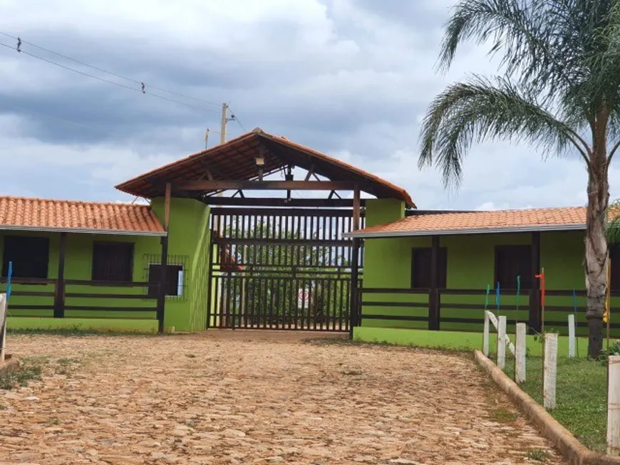 Foto 1 de Fazenda/Sítio à venda, 20000m² em Zona Rural, Jaboticatubas