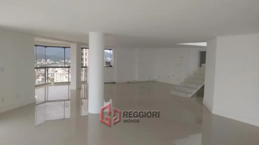 Foto 1 de Apartamento com 5 Quartos à venda, 1030m² em Barra Sul, Balneário Camboriú