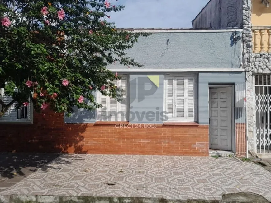 Foto 1 de Casa com 2 Quartos à venda, 60m² em Centro, Pelotas