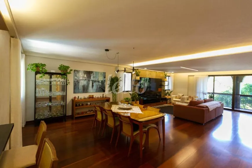 Foto 1 de Apartamento com 5 Quartos para alugar, 272m² em Santa Cecília, São Paulo