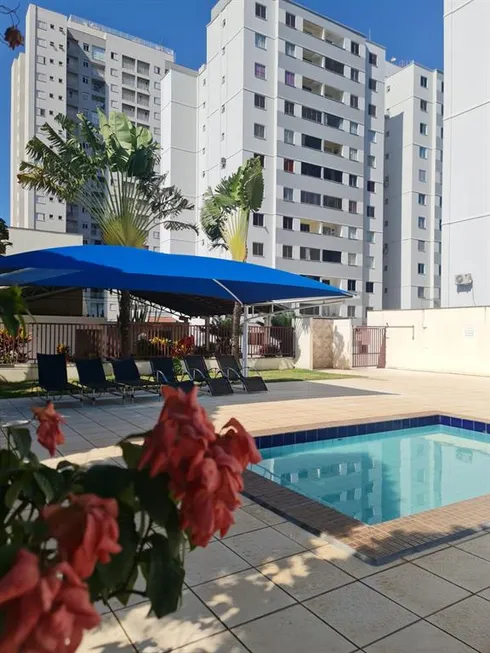 Foto 1 de Apartamento com 3 Quartos à venda, 70m² em Jardim Nova Era, Aparecida de Goiânia