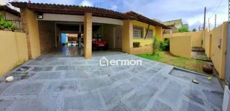 Foto 1 de Casa com 3 Quartos à venda, 275m² em Lagoa Nova, Natal