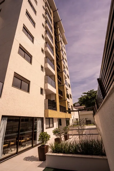 Foto 1 de Apartamento com 4 Quartos à venda, 130m² em Trindade, Florianópolis