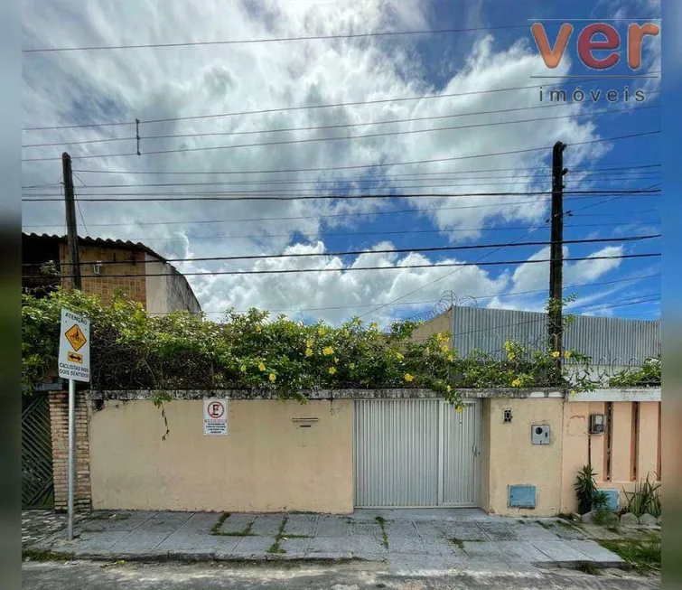 Foto 1 de Casa com 5 Quartos à venda, 200m² em Papicu, Fortaleza