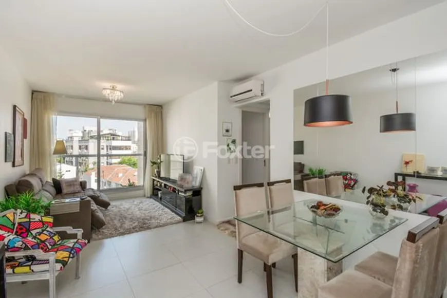 Foto 1 de Apartamento com 2 Quartos à venda, 66m² em Rio Branco, Porto Alegre