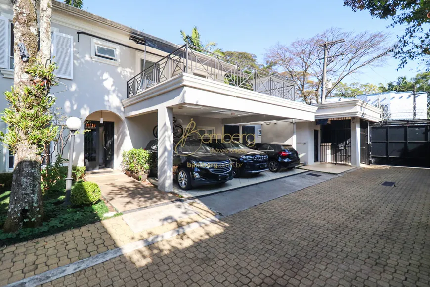 Foto 1 de Casa de Condomínio com 4 Quartos à venda, 246m² em Alto Da Boa Vista, São Paulo